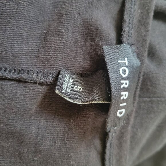 Black Sleeveless Torrid Plus Size Tank Top Womens 5 Cotton Blend - Picture 3 of 3